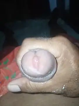 Snapshot of taylorWiiz chatting on November 22, 2025, 11:37 pm taylorWiiz online show from November 22, 2025, 11:37 pm