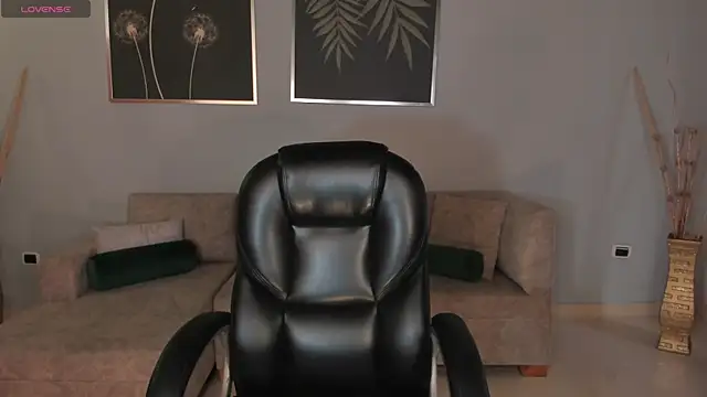 ValeriaVelvet online show from November 25, 2025, 12:16 pm