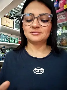 Linda Lars online show from October 27, 2025, 2:43 pm