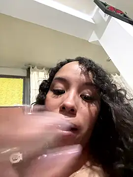 MarieLeon online show from January 11, 2026, 10:37 pm