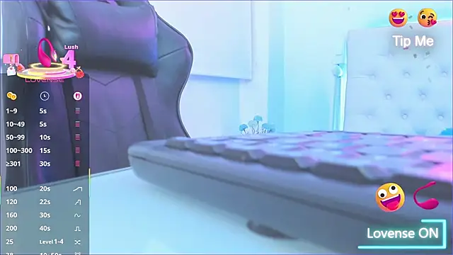 Snapshot of silvana__miller chatting on February 28, 2025, 10:06 pm silvana miller online show from February 28, 2025, 10:06 pm