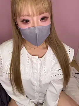 Snapshot of alice__1111 chatting on February 3, 2026, 1:05 pm alice 1111 online show from February 3, 2026, 1:05 pm