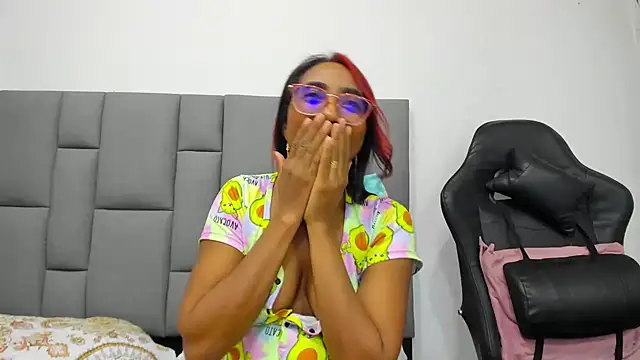 MurphyAngelina online show from February 18, 2025, 4:58 am