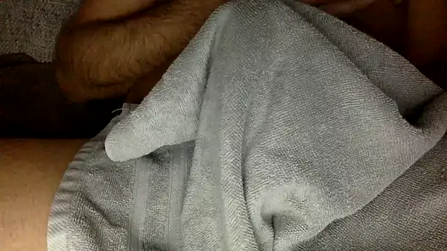 hungtom40 online show from November 13, 2025, 4:55 am