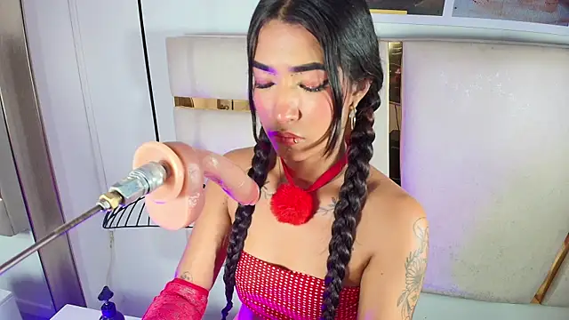 baby naughty1  online show from December 18, 2025, 3:40 pm