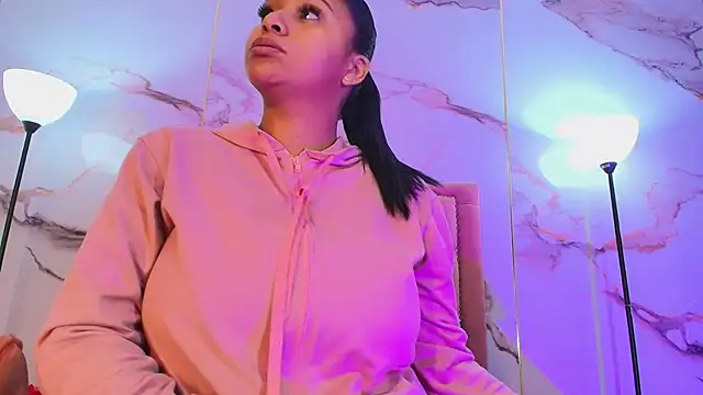 Snapshot of La_indiia chatting on February 6, 2026, 12:52 pm La indiia online show from February 6, 2026, 12:52 pm