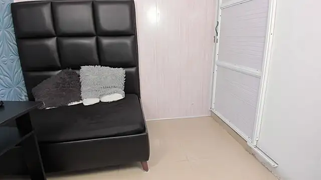 Milk max 18 online show from February 9, 2025, 2:28 am