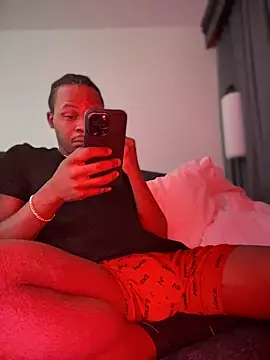 MobyDxck online show from February 9, 2025, 12:30 pm