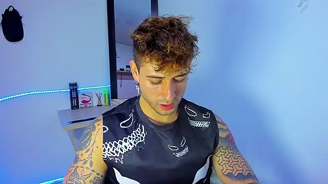 Ares blue online show from September 24, 2025, 1:58 pm