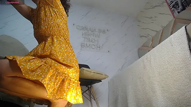 Tomoe b online show from December 18, 2024, 3:15 am