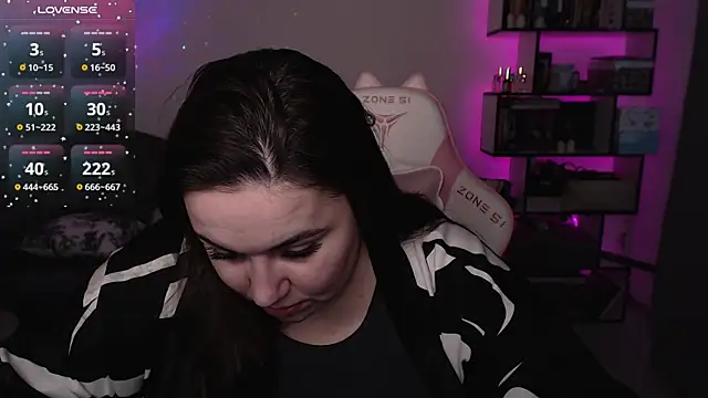 Snapshot of SexyWitch_666 chatting on March 6, 2025, 6:19 am SexyWitch 666 online show from March 6, 2025, 6:19 am