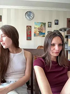 sweety secret  online show from May 21, 2026, 11:06 am