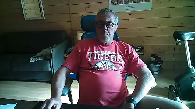 lelohop online show from October 16, 2025, 11:44 am