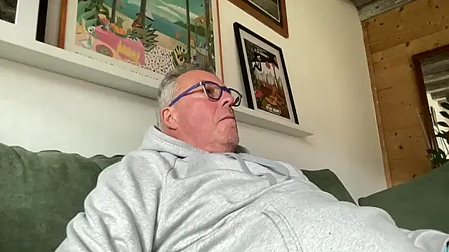 lelohop online show from March 31, 2026, 11:43 am