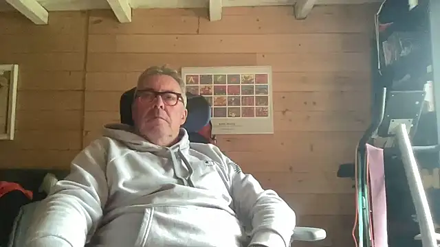 lelohop online show from April 14, 2026, 11:27 am