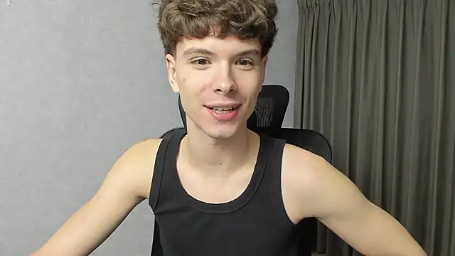 Snapshot of calvin_love_you chatting on February 28, 2026, 5:14 pm calvin love you online show from February 28, 2026, 5:14 pm