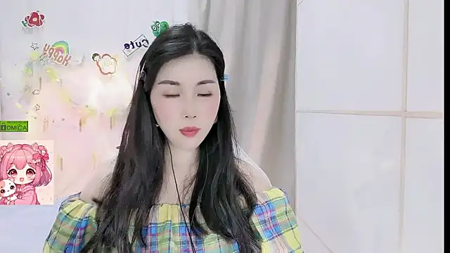 HK angelchloe online show from May 21, 2026, 1:23 am
