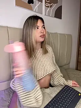 Odett  online show from February 3, 2026, 3:37 am