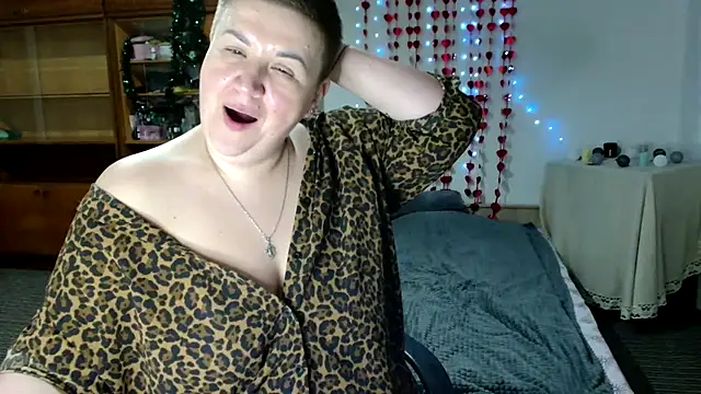 Annet1912 online show from February 10, 2025, 9:15 pm