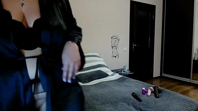 Annet1912 online show from September 25, 2025, 8:29 am