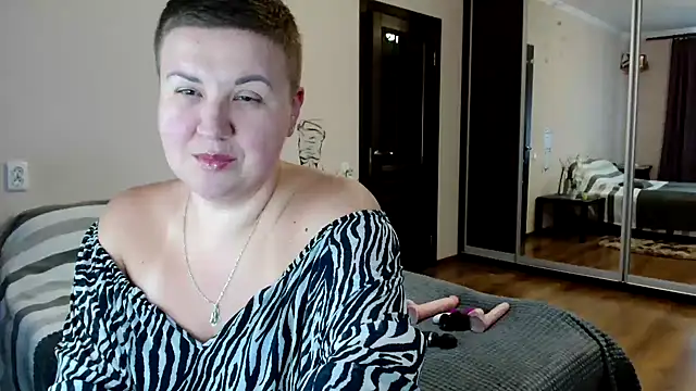 Annet1912 online show from November 5, 2025, 9:31 am