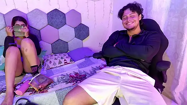 Horny tgn online show from December 16, 2025, 5:29 pm