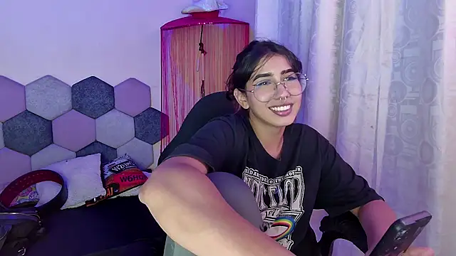 Horny tgn online show from May 19, 2026, 6:25 pm