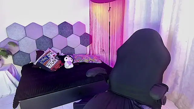 Horny tgn online show from May 31, 2026, 6:20 pm