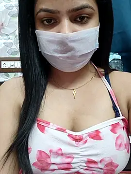 Myloveurvi online show from October 26, 2025, 11:38 am