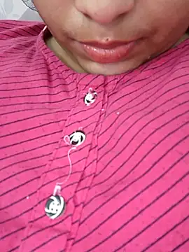 Myloveurvi online show from February 17, 2026, 7:20 pm