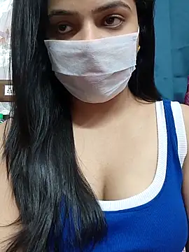 Myloveurvi online show from February 25, 2026, 4:38 pm