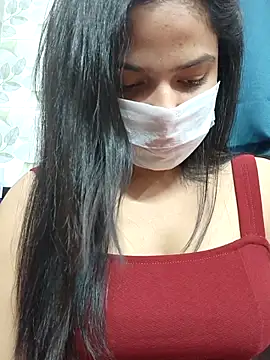 Myloveurvi online show from April 7, 2026, 5:02 pm