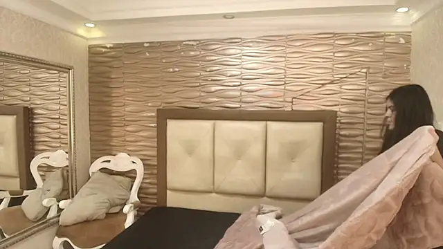 sofiaclauss online show from October 26, 2025, 9:21 pm