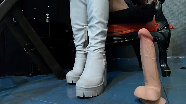 LusstCruella online show from February 2, 2025, 3:17 pm