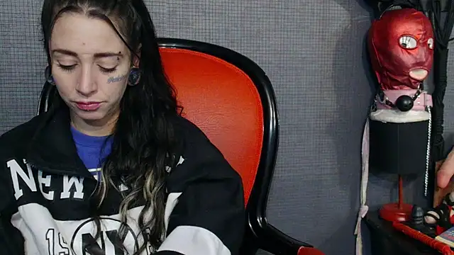 LusstCruella online show from March 2, 2025, 5:36 pm