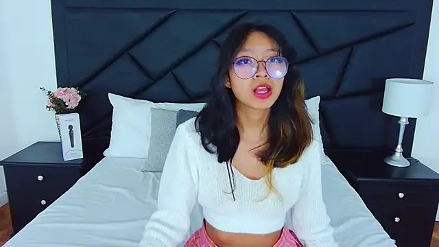 Yommi Winx online show from February 7, 2025, 3:45 am