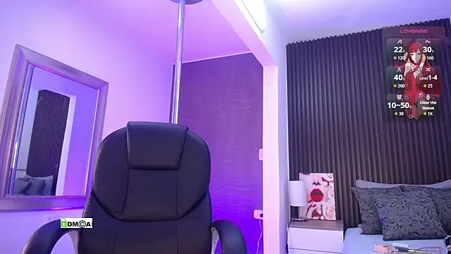 natasha  jackson online show from September 9, 2025, 12:37 pm