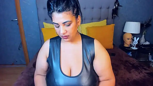 AmyCubes online show from May 6, 2026, 6:02 pm