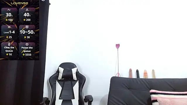 Kiara-Rider online show from September 12, 2025, 9:59 pm