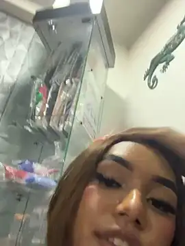 Nikol Rang   online show from February 10, 2025, 7:47 am