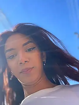 Nikol Rang   online show from October 24, 2025, 8:27 pm