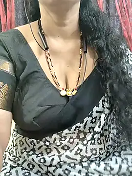 Snapshot of bhuvana555 chatting on November 4, 2025, 4:44 am bhuvana555 online show from November 4, 2025, 4:44 am