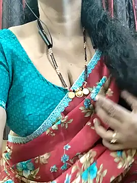 Snapshot of bhuvana555 chatting on November 10, 2025, 4:33 am bhuvana555 online show from November 10, 2025, 4:33 am