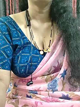 Snapshot of bhuvana555 chatting on November 27, 2025, 4:36 am bhuvana555 online show from November 27, 2025, 4:36 am