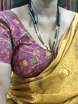 Snapshot of bhuvana555 chatting on December 13, 2025, 7:53 pm bhuvana555 online show from December 13, 2025, 7:53 pm