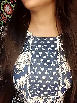 Snapshot of Sreya213 chatting on March 18, 2026, 6:44 pm Sreya213 online show from March 18, 2026, 6:44 pm