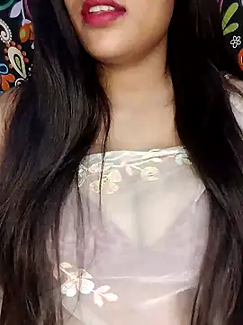 Snapshot of Sreya213 chatting on April 10, 2026, 7:18 pm Sreya213 online show from April 10, 2026, 7:18 pm