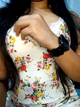 Rina777o online show from November 14, 2025, 9:19 am