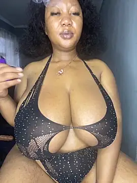 MayaPassion online show from November 14, 2025, 3:27 am