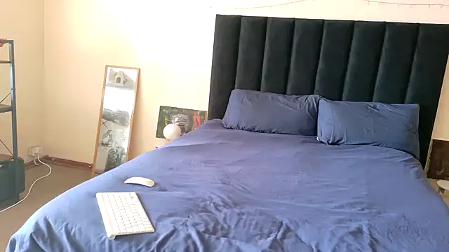 Snapshot of chloechrome chatting on February 28, 2026, 3:13 pm chloechrome online show from February 28, 2026, 3:13 pm